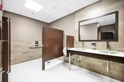 12550 Biscayne Blvd #702, North Miami, FL 33181 - Photo 22