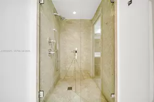 488 NE 18th St, Miami, FL 33132 - Photo 12