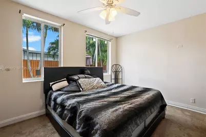 2251 NW 87th Ave, Pembroke Pines, FL 33024 - Photo 18