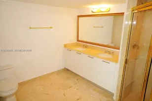 1800 N Bayshore Dr, Miami, FL 33132 - Photo 16