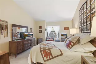 10231 Buttercup Ct, Pembroke Pines, FL 33026 - Photo 16