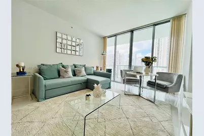 79 SW 12th St #1510-S, Miami, FL 33130 - Photo 2