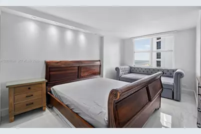 6039 Collins Ave #1624, Miami Beach, FL 33140 - Photo 18