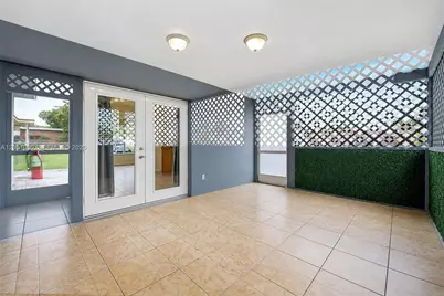 2901 Cleveland St, Hollywood, FL 33020 - Photo 24