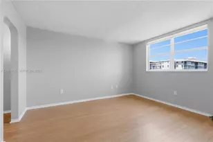 2851 Leonard Dr, Aventura, FL 33160 - Photo 20