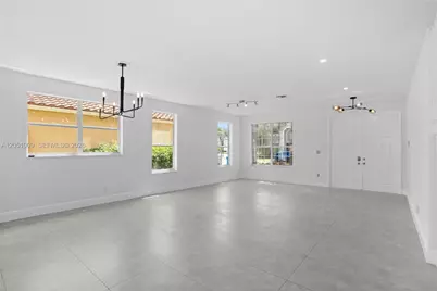 4303 Diamond Row, Weston, FL 33331 - Photo 2