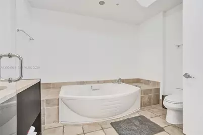 18201 Collins Ave #4705, Sunny Isles Beach, FL 33160 - Photo 36