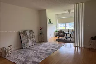 9540 Sunrise Lakes Blvd, Sunrise, FL 33322 - Photo 8