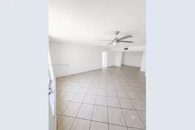 1075 93rd St #401, Bay Harbor Islands, FL 33154 - Photo 4