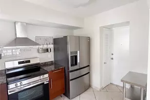 1075 93rd St, Bay Harbor Islands, FL 33154 - Photo 6