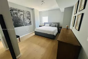 253 NE 2nd St, Miami, FL 33132 - Photo 8