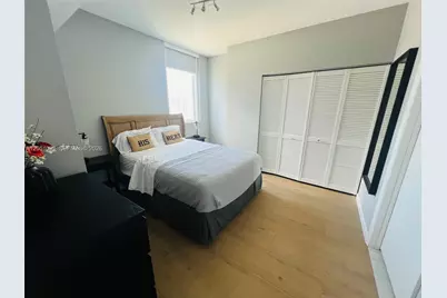 253 NE 2nd St #2510, Miami, FL 33132 - Photo 6