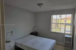 150 NW 151st Ave, Pembroke Pines, FL 33028 - Photo 14