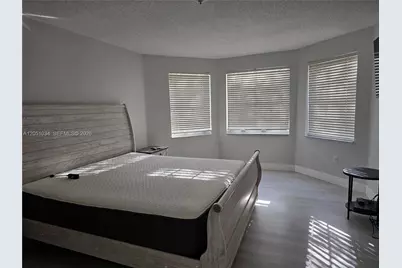 150 NW 151st Ave, Pembroke Pines, FL 33028 - Photo 8