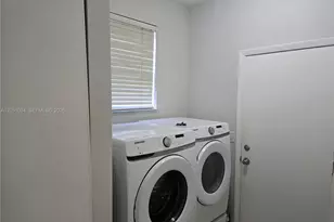 150 NW 151st Ave, Pembroke Pines, FL 33028 - Photo 6