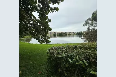 8875 Fontainebleau Blvd #102, Miami, FL 33172 - Photo 4