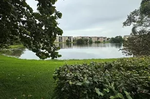 8875 Fontainebleau Blvd, Miami, FL 33172 - Photo 4
