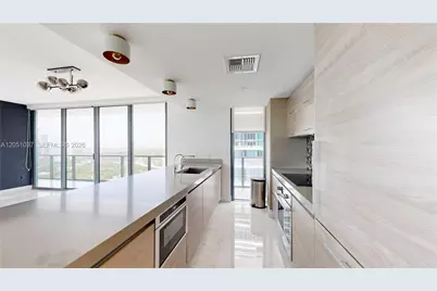 1300 S Miami Ave #3106, Miami, FL 33130 - Photo 4