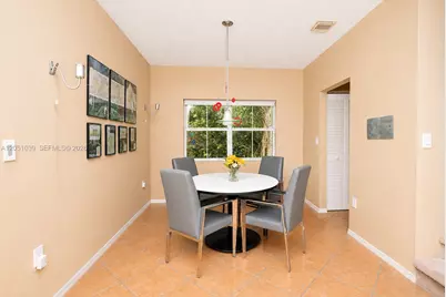 1115 Weeping Willow Way, Hollywood, FL 33019 - Photo 8