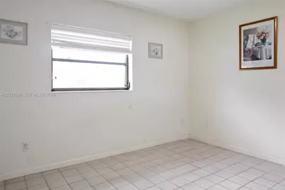 5221 SW 127th Pl, Miami, FL 33175 - Photo 10