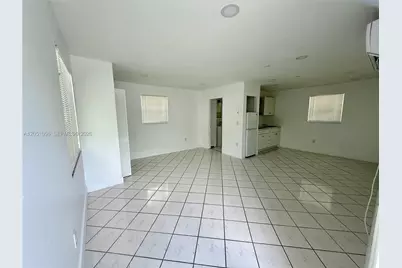 8301 SW 19th St #ADU, Miami, FL 33155 - Photo 6