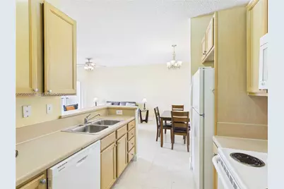 6001 SW 70th St #502, South Miami, FL 33143 - Photo 8