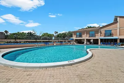 7220 Lake Cir Dr #301, Margate, FL 33063 - Photo 8