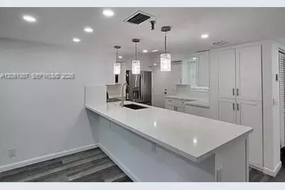 198 NW 67th St #301, Boca Raton, FL 33487 - Photo 6