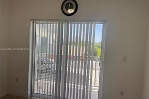 2300 NW 7th St, Miami, FL 33125 - Photo 10