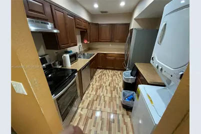 2215 NW 59th Ave #72-E, Lauderhill, FL 33313 - Photo 10