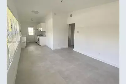 2001 NE 167th St #1, North Miami Beach, FL 33162 - Photo 4