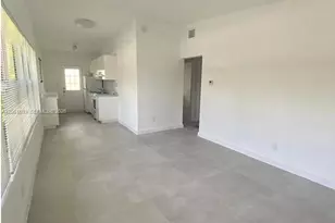 2001 NE 167th St, North Miami Beach, FL 33162 - Photo 4