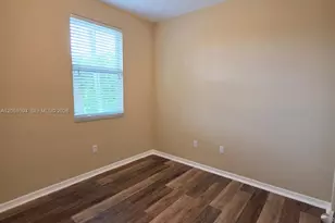 2851 W Prospect Rd, Tamarac, FL 33309 - Photo 10