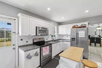 250 N 66th Ave, Hollywood, FL 33024 - Photo 24