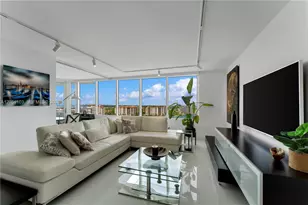 400 South Pointe Dr, Miami Beach, FL 33139 - Photo 8