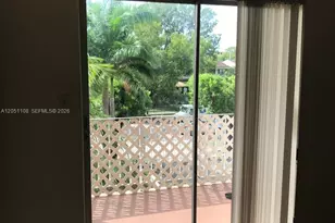 1655 W 44th Pl, Hialeah, FL 33012 - Photo 8