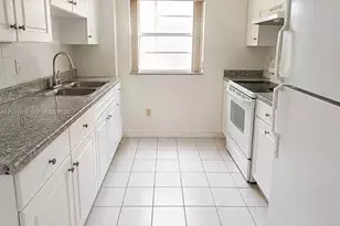 1655 W 44th Pl, Hialeah, FL 33012 - Photo 8