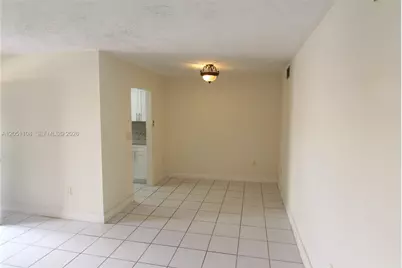 1655 W 44th Pl #304, Hialeah, FL 33012 - Photo 28