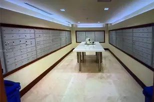 1050 Brickell Ave, Miami, FL 33131 - Photo 14