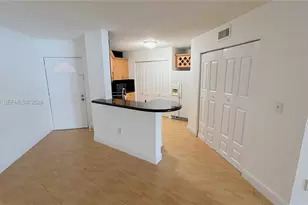 6272 NW 186th St, Hialeah, FL 33015 - Photo 4