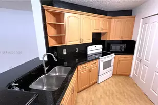 6272 NW 186th St, Hialeah, FL 33015 - Photo 8