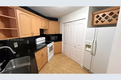 6272 NW 186th St #104, Hialeah, FL 33015 - Photo 6