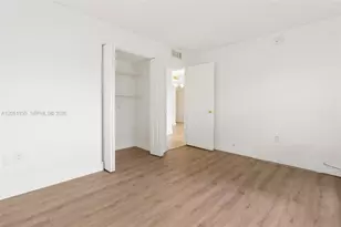 4215 N University Dr, Sunrise, FL 33351 - Photo 16