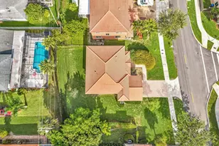 912 NW 204th St, Miami Gardens, FL 33169 - Photo 52