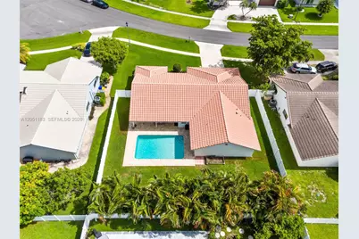 22433 Ensenada Way, Boca Raton, FL 33433 - Photo 4