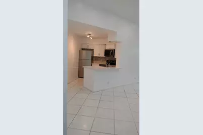 212 Lake Pointe Dr #307, Oakland Park, FL 33309 - Photo 8