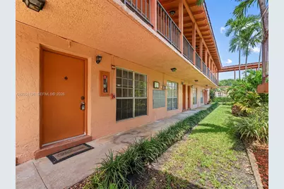 7220 Fairway Dr #G3, Miami Lakes, FL 33014 - Photo 4