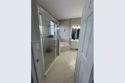 [Address not provided], Miami, FL 33186 - Photo 12