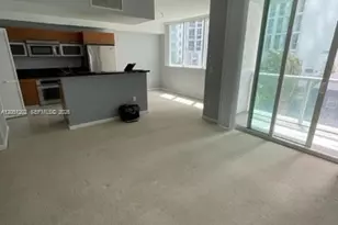 253 NE 2nd St, Miami, FL 33132 - Photo 4