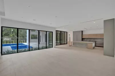 4640 Sunset Dr, Miami, FL 33143 - Photo 18
